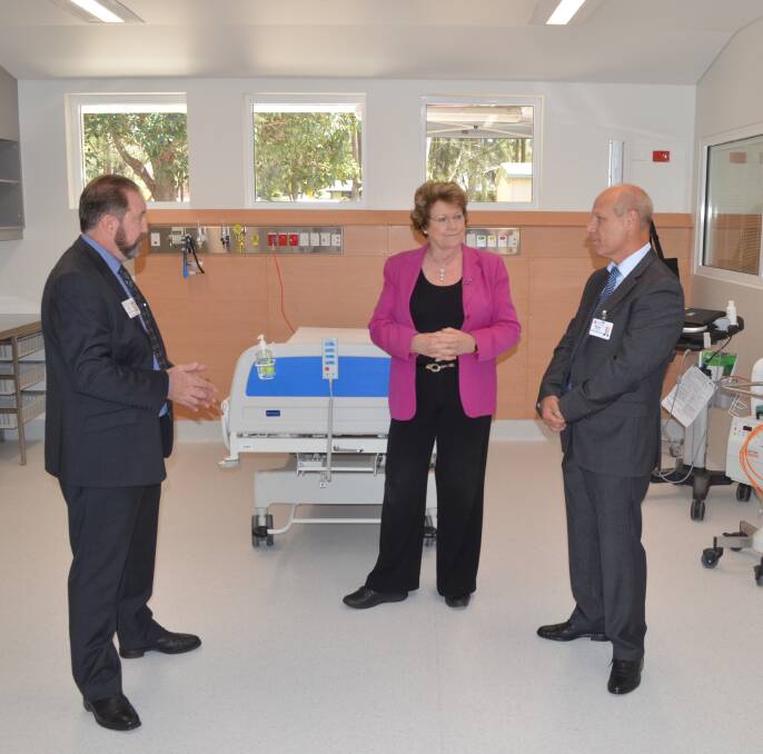 THUMBS UP: Minister for Health Jillian Skinner liked what see saw on a tour of the new emergency department at Tomaree Community Hospital. Picture: Sam Norris