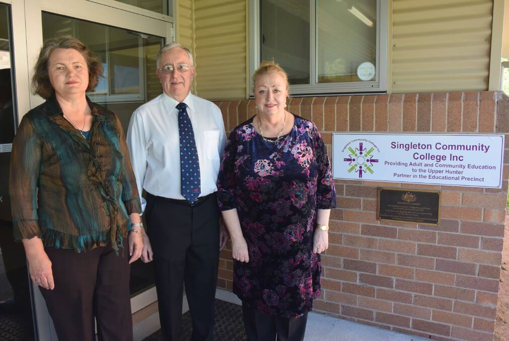 COLLEGE HAND-OVER: Community College Executive Officer Jayne Carruthers, Chairman of the Management Committee Alex McHarg and TAFE Institute Director Christine Warrington. 