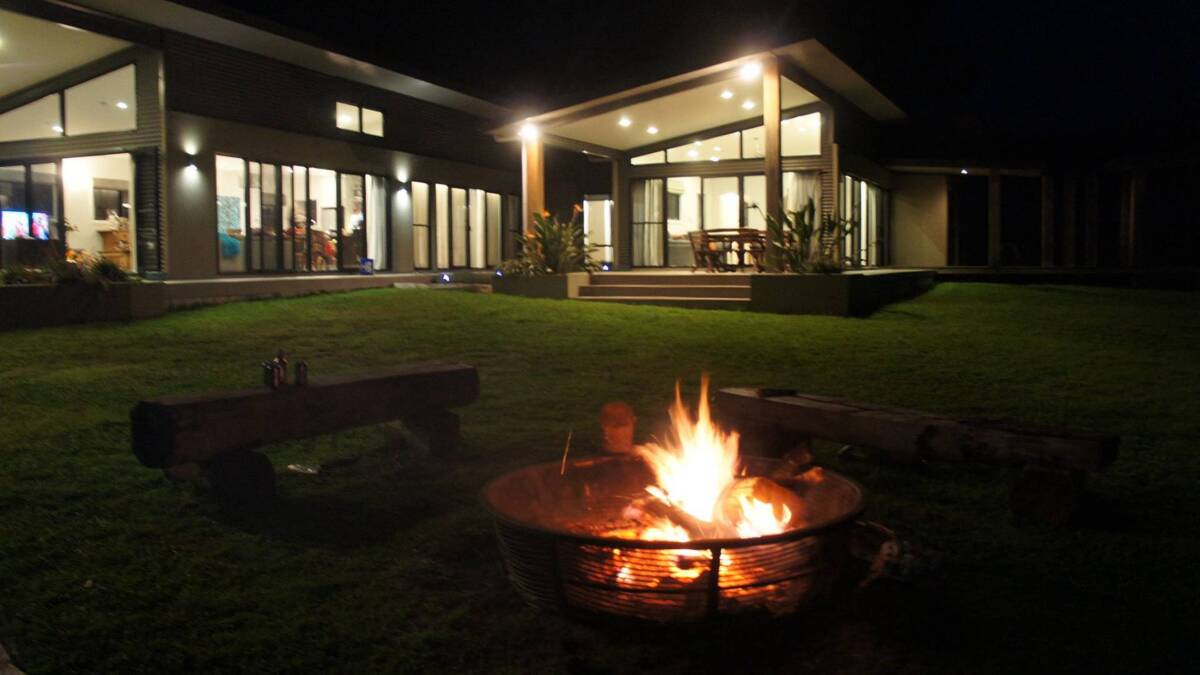 The Ridge Gloucester: what better way to unwind, than to share a glass of wine and story with friends around the fire pit.