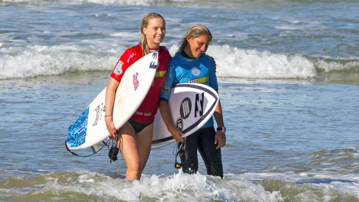 Macy Callaghan and Zahli Kelly. Picture: Tom Bennet / World Surf League (WSL)
