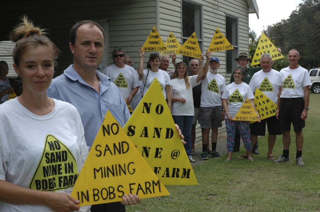 ANTI SAND MINING: Jeremy Buckingham with Shea Brunt and No Sand Mine supporters at Bobs Farm. Picture: Charles Elias