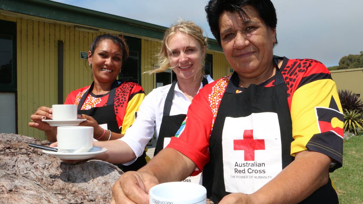 MISSION CHEW: Chenelle Saunders, Danielle Tucker and Vanessa Saunders at their Karuah cafe, Mission Chew.  Picture: Stephen Wark.
