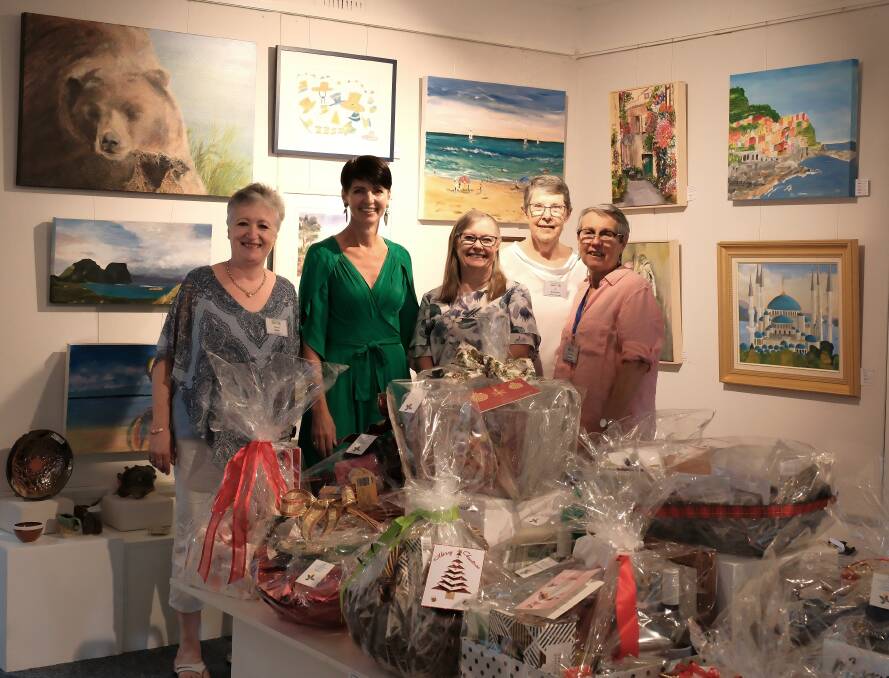 Port Stephens MP Kate Washington (second from left) with Port Stephens Community art Centre members Meryl Miller (left), Jane Parker, Di Adamson and Marianne Newton. Picture supplied.