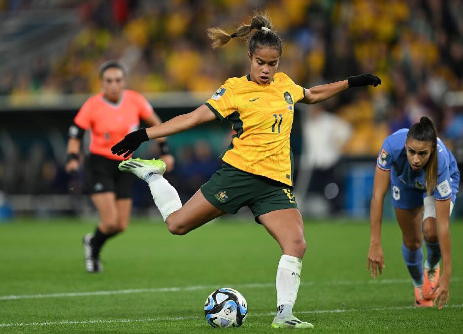 Australia's Mary Fowler prepares to fire a shot towards goals against France at Suncorp Stadium on Saturday. Picture - Getty Images