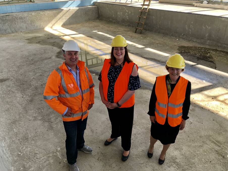 NEW POOL: Ben Jenkinson, Liberal state candidate Jaimie Abbott and Catherine Cusack MLC at the Taylors Beach development.