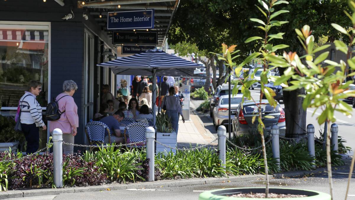 Meander through the Nelson Bay town centre to find public art, plenty of places to stop for a coffee or bite to eat, boutique stores and public art.