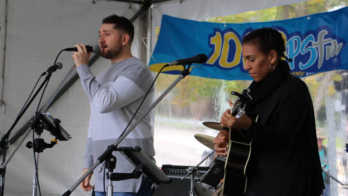 Jacob Ridgeway and Kat Waria performing in Nelson Bay durong the 2017 Bluewater Country Music Festival. Picture: Ellie-Marie Watts