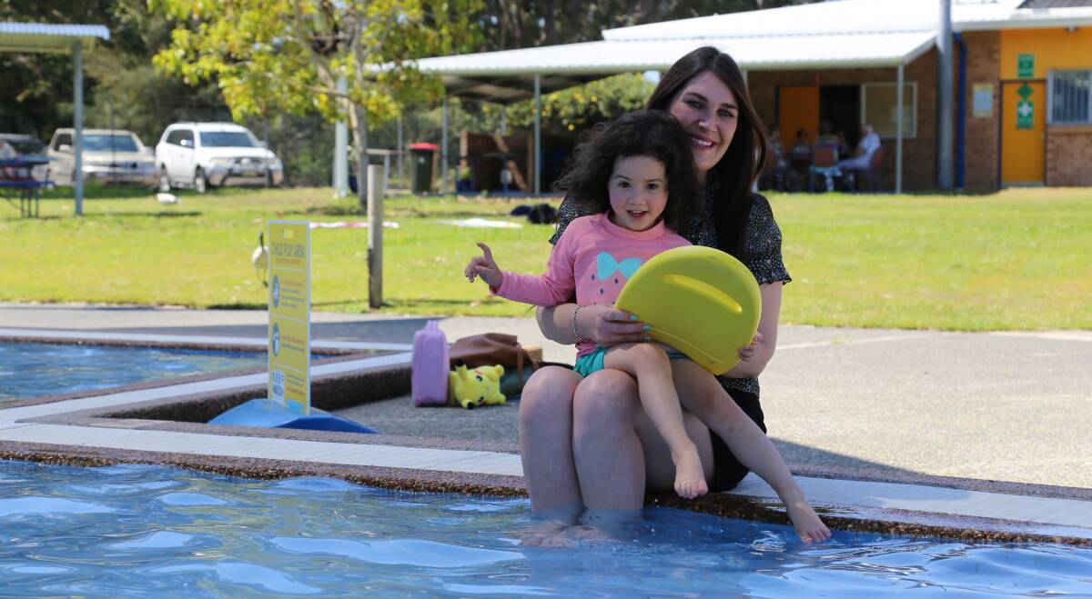 DIVE IN: Clare Saunders from Tomaree Neighbourhood Centre with Anna Li, 3. Picture: Ellie-Marie Watts