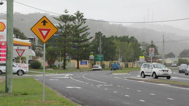 Right-hand turns at the Salamander Way and Town Centre Circuit intersection cannot be made after work was done to extend the concrete island in the centre of the road.