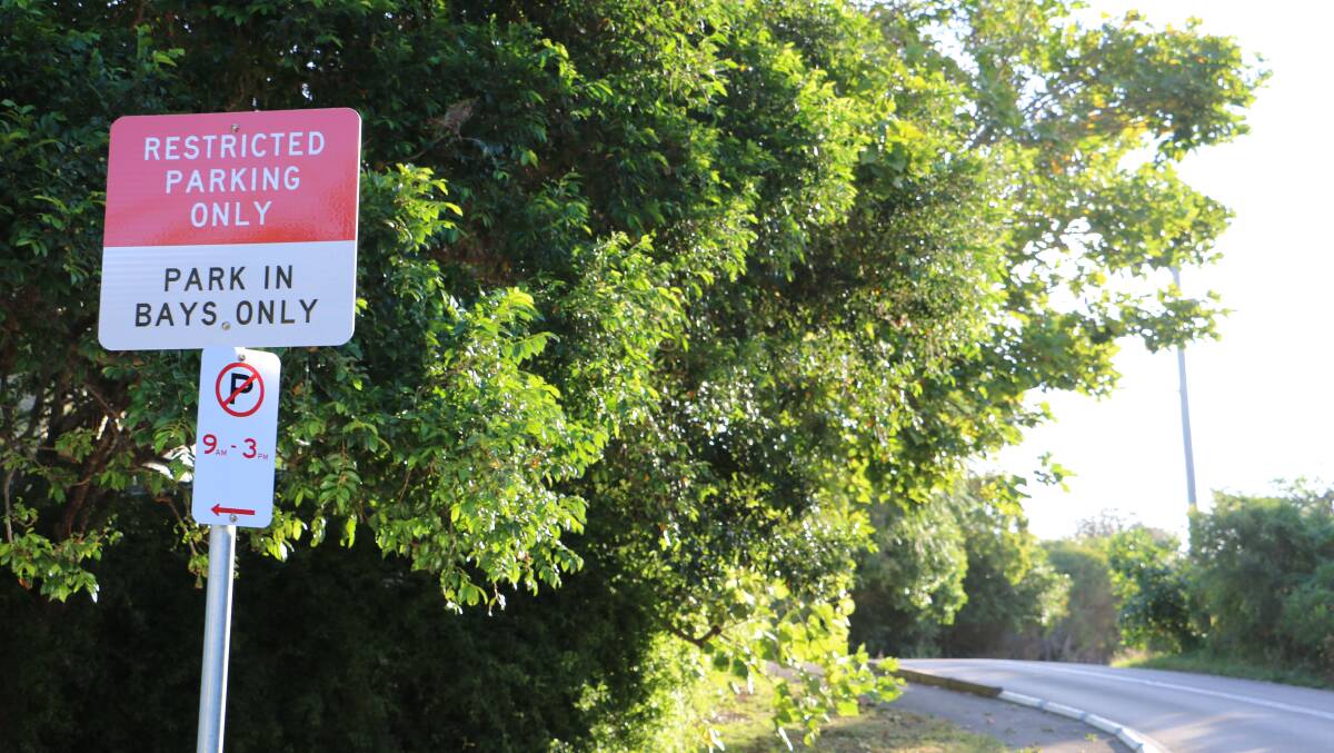 New signs have been installed at Birubi Headland and in James Paterson Street to help improve traffic flow and congestion during peak tourism times.