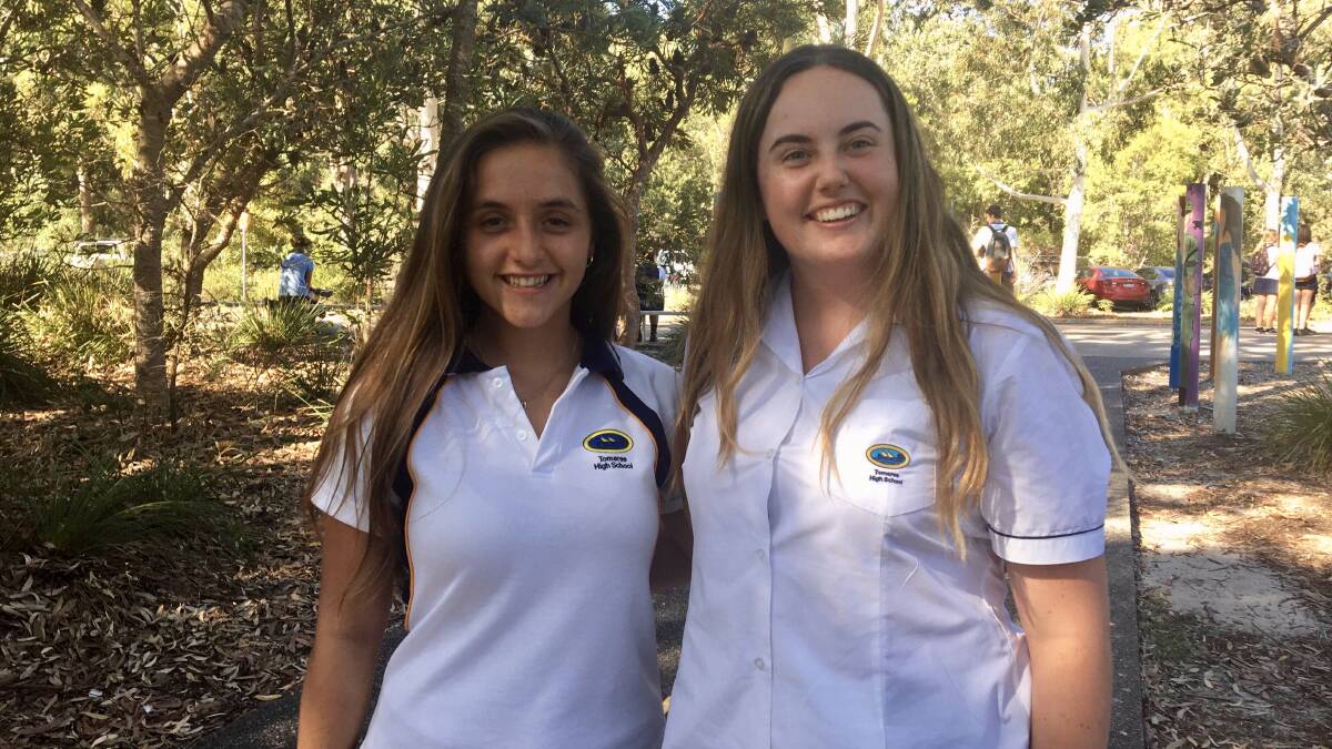 Tomaree High School students Katerina Nicolopoulos and Rhianna Mackenzie, 16, organised the world record attempt. The pair flew to Sydney on Thursday for the Youth Week Forum. 