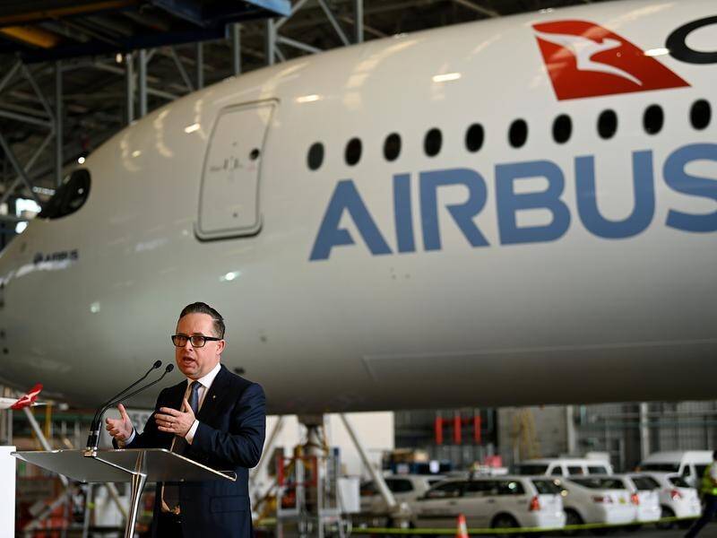 Qantas and Airbus have signed a $300 million deal to support biofuel production in Australia.