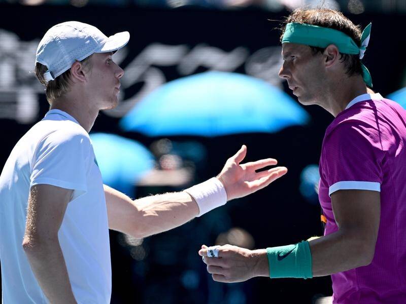 Denis Shapovalov (l) has accused Australian Open umpires of favouring Rafael Nadal (r).