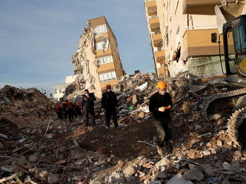 The death toll from an Aegean Sea earthquake has risen to 215.