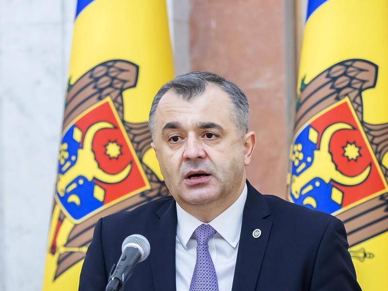 Moldova's Prime Minister Ion Chicu has resigned one day before his successor was due to take office.