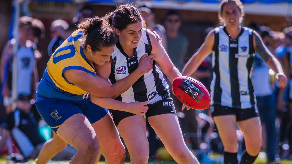 Nelson Bay streak into first place with win over Wyong Lakes. Pictures: Ken Hogan