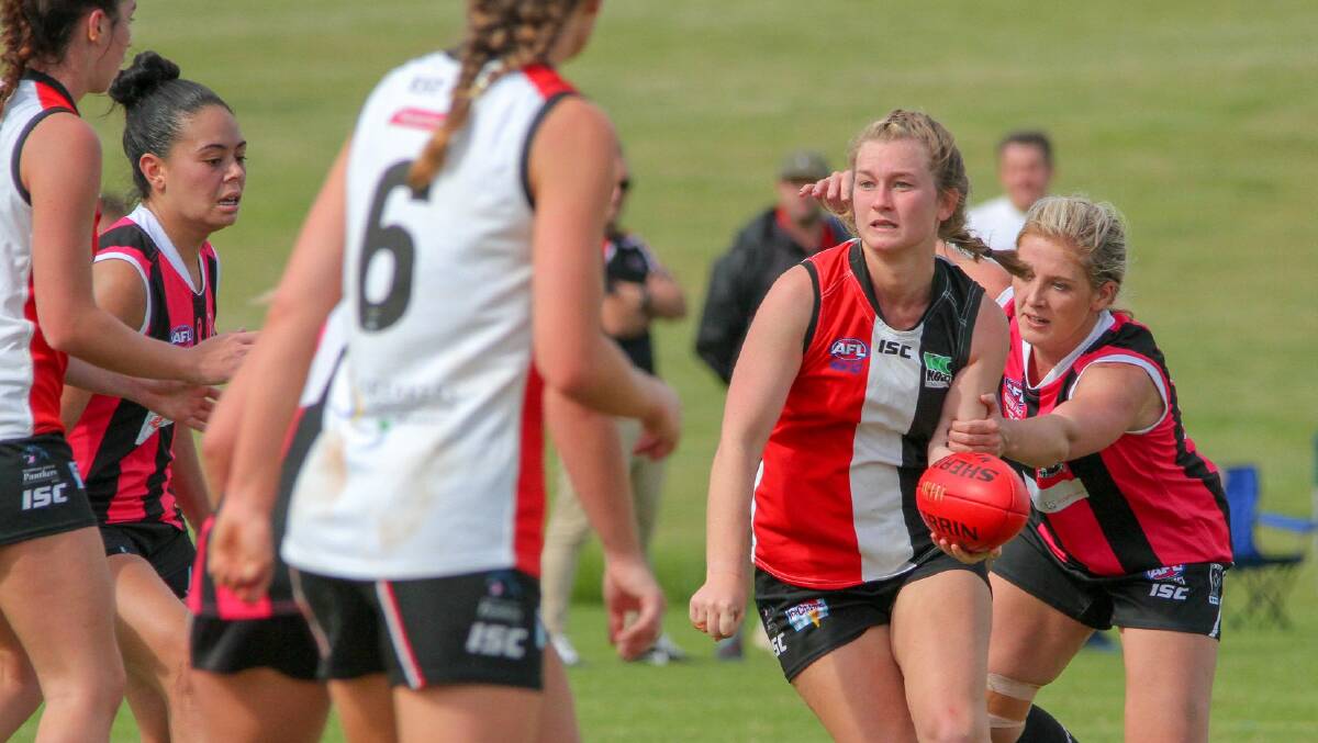 The Panthers fell to the soaring Magpies as Aleece Williams scored a hat-trick on the road.